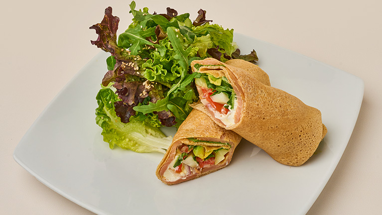 Crepe Salmon Roll