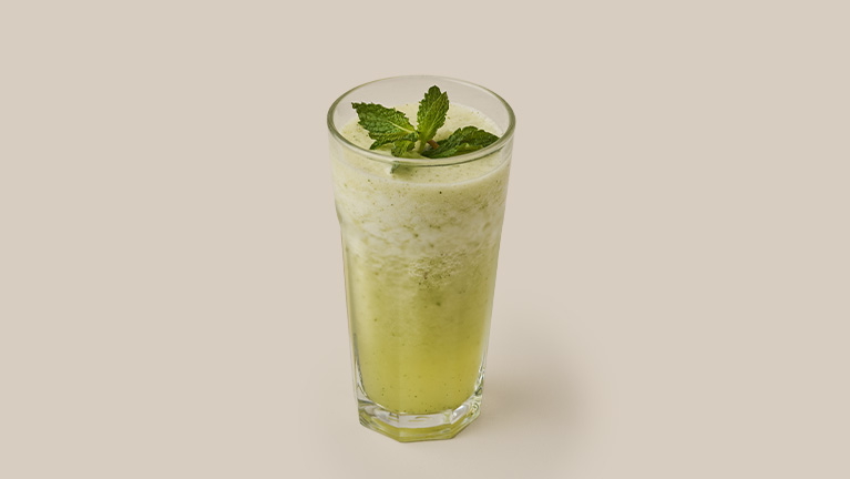 Batido de Piña, Jengibre Yerbabuena